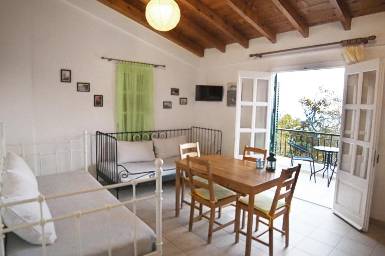 Studios Argyri Agios Kirykos  ภายนอก รูปภาพ