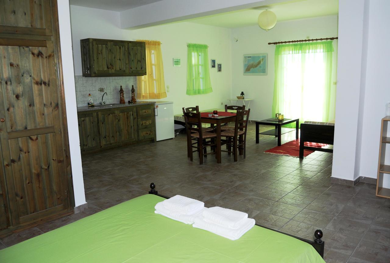 Studios Argyri Agios Kirykos  ภายนอก รูปภาพ