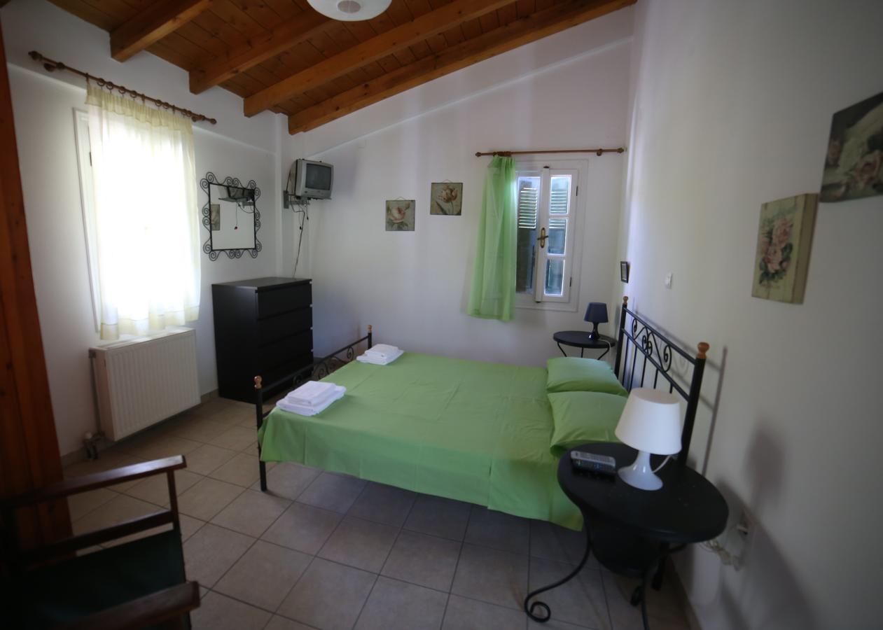 Studios Argyri Agios Kirykos  ภายนอก รูปภาพ