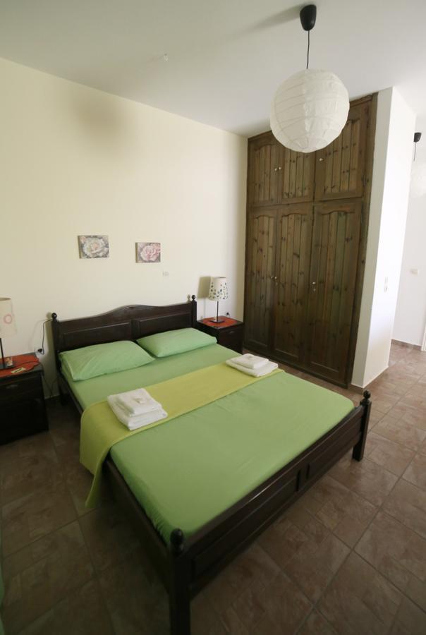 Studios Argyri Agios Kirykos  ภายนอก รูปภาพ